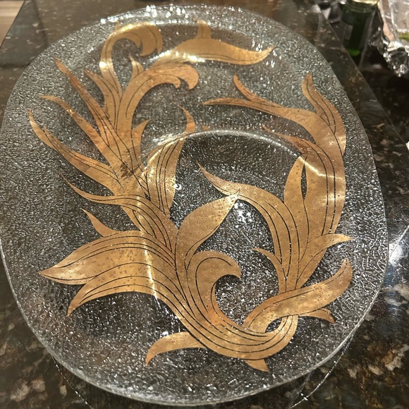 Elegant Glass Serving Platter with Gold Accents - Picture 5 of 10